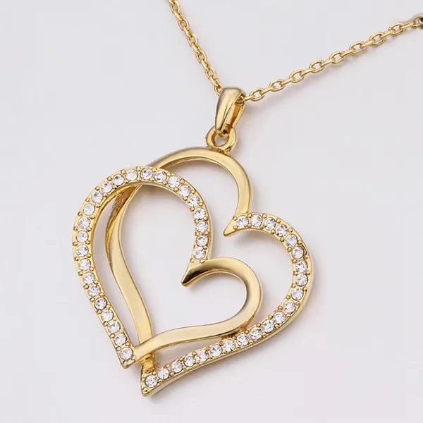 Eira™ Collar "Eternal Love" in Elegant Gold Finish