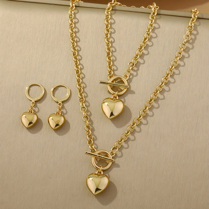 Gia™ Elegant Jewelry Set with Shiny Heart and Luxurious Finish