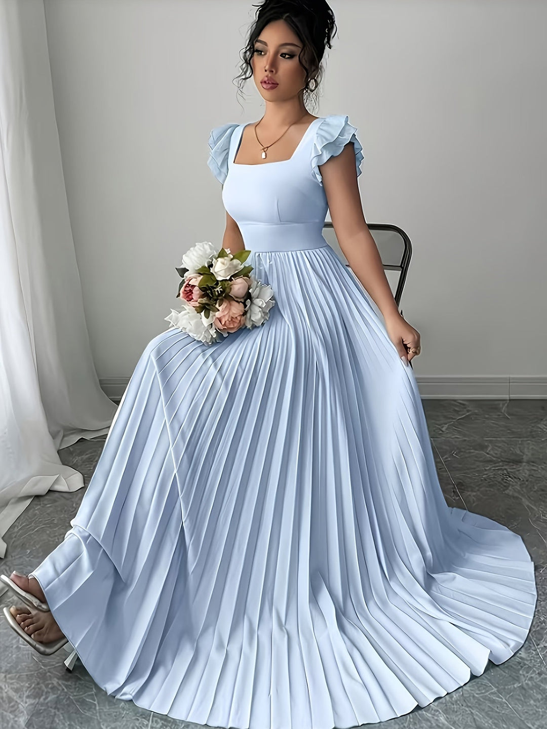 Oxeris | Long Floral Dress with Pleats and Timeless Elegance