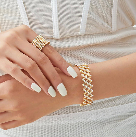 Carys™ Elegant Gold-Finished Ring and Bracelet Set
