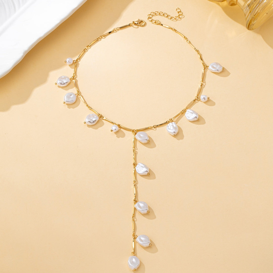 Hevoxe | Elegant Y-Shaped Necklace with Pearls and Irregular Design