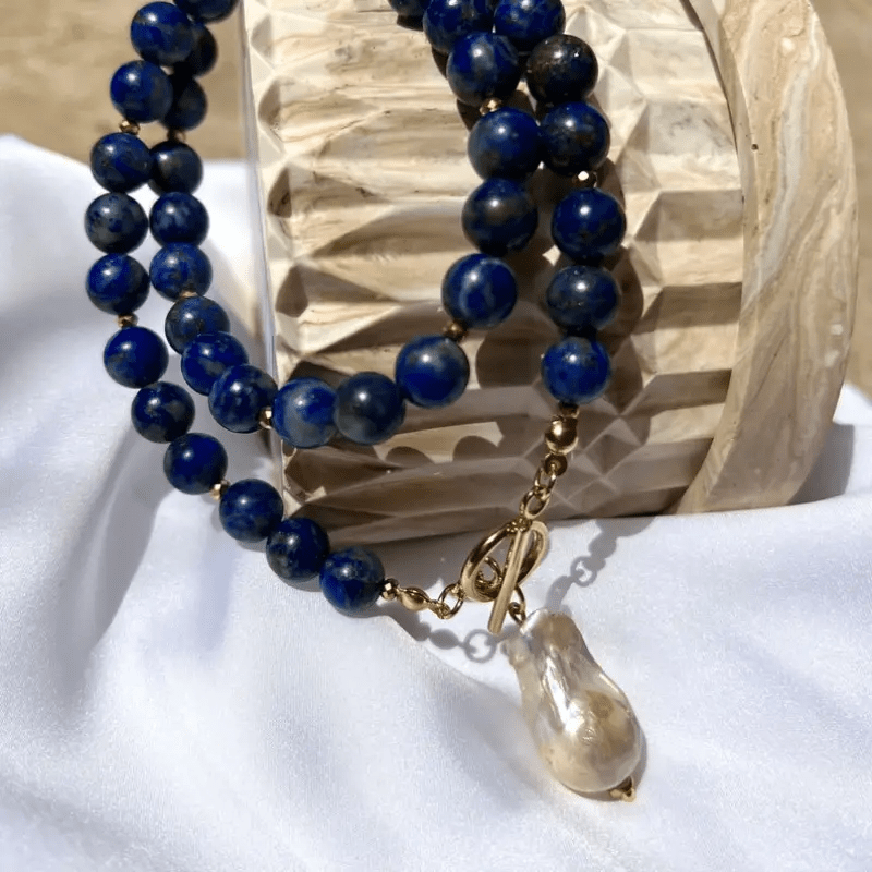 Havento™ Baroque Bohemian Collar with Pearls and Navy Blue Details