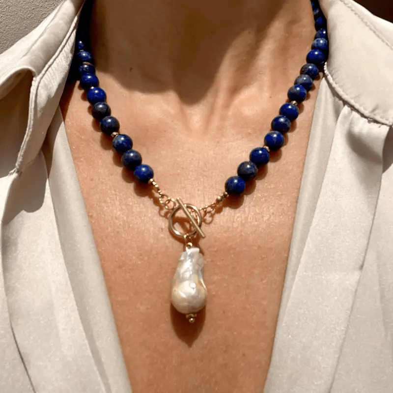 Havento™ Baroque Bohemian Collar with Pearls and Navy Blue Details