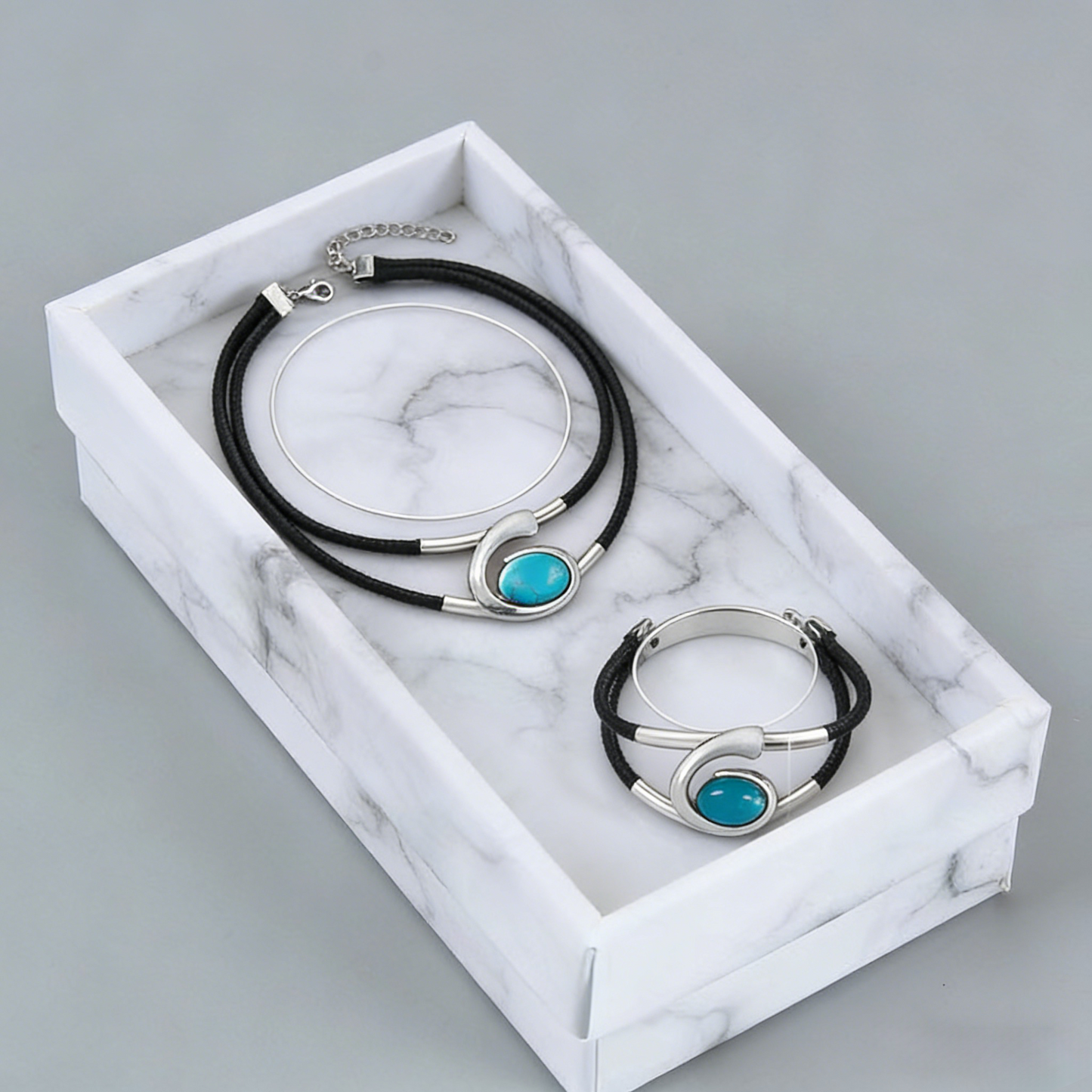 Suri™ Vintage Boho Style Necklace and Bracelet Set