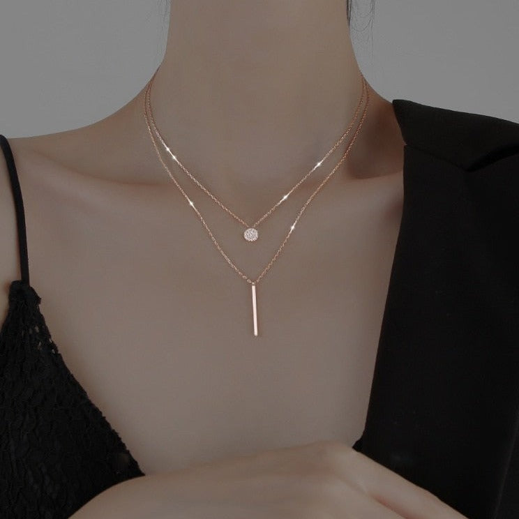 Oona™ Double Layered Collar with Elegant and Modern Design