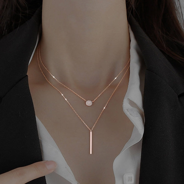 Oona™ Double Layered Collar with Elegant and Modern Design