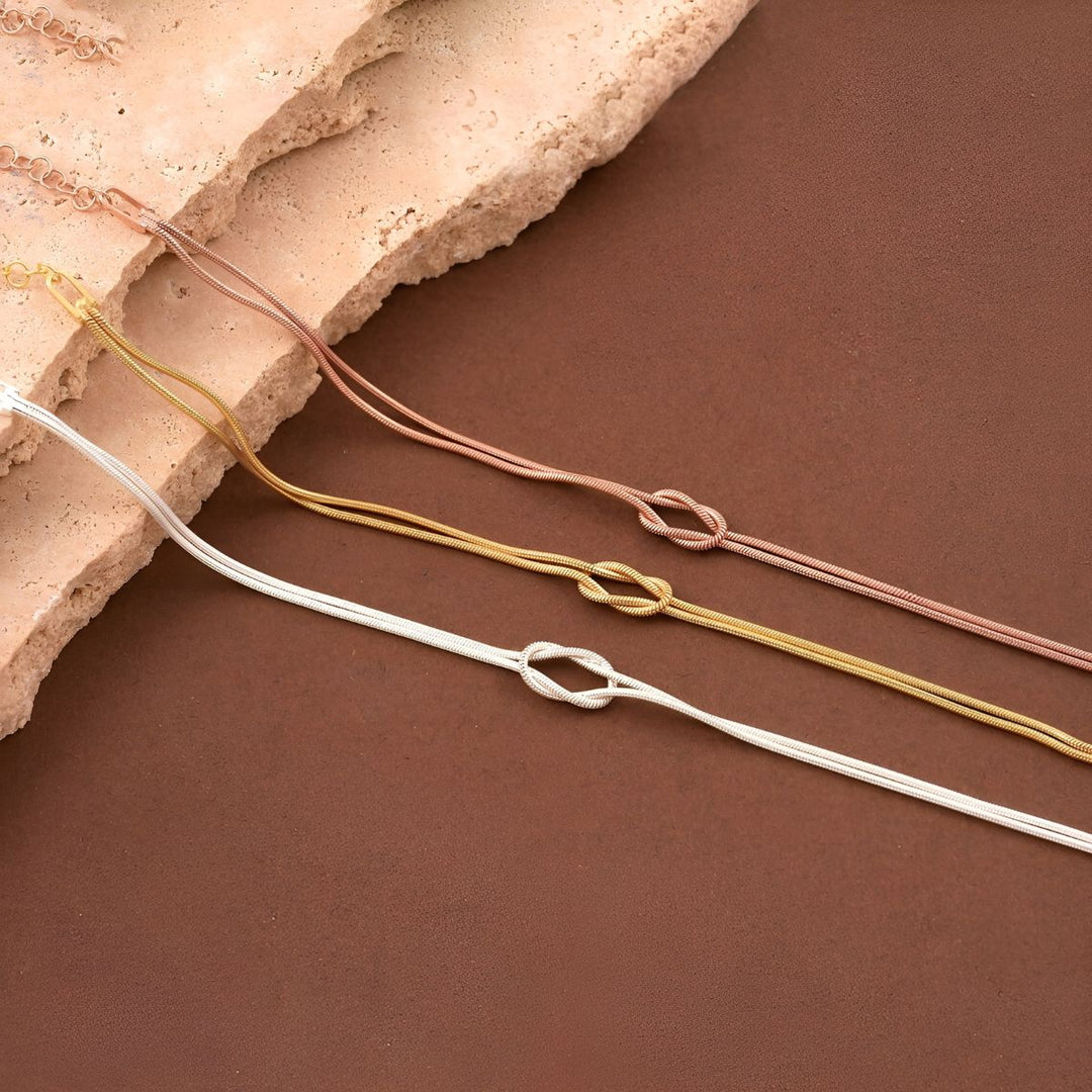 Coravanté™ Personalized Knot Bracelet with Elegant Touch