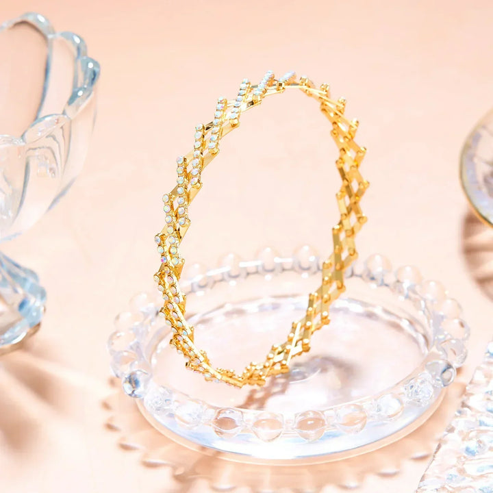 Carys™ Elegant Gold-Finished Ring and Bracelet Set