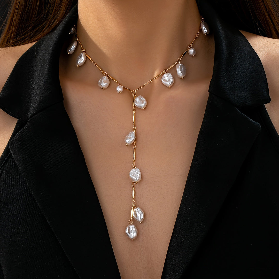 Hevoxe | Elegant Y-Shaped Necklace with Pearls and Irregular Design