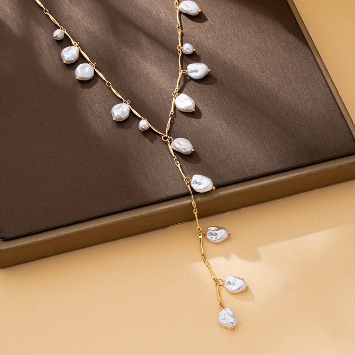 Hevoxe | Elegant Y-Shaped Necklace with Pearls and Irregular Design