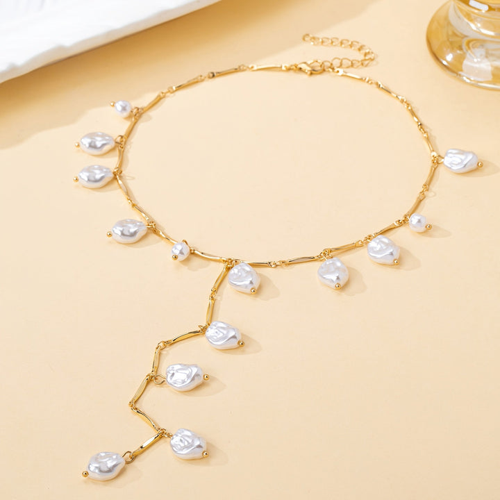 Hevoxe | Elegant Y-Shaped Necklace with Pearls and Irregular Design