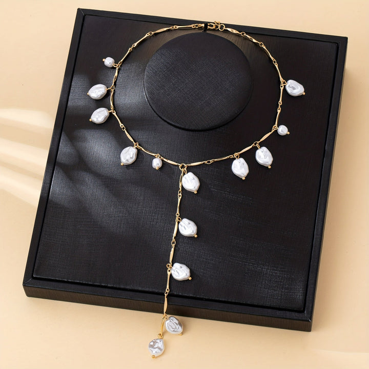 Hevoxe | Elegant Y-Shaped Necklace with Pearls and Irregular Design