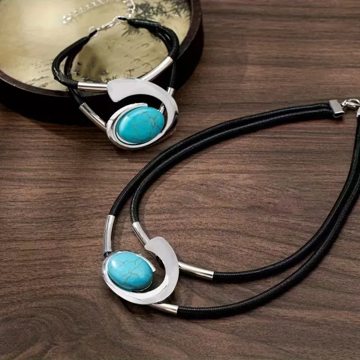 Suri™ Vintage Boho Style Necklace and Bracelet Set